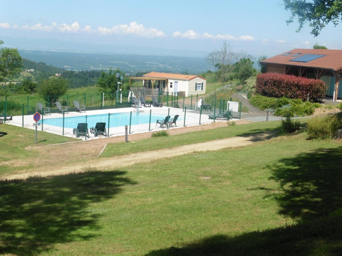 Camping Le Montbartoux Vollore-Ville Bagian luar foto
