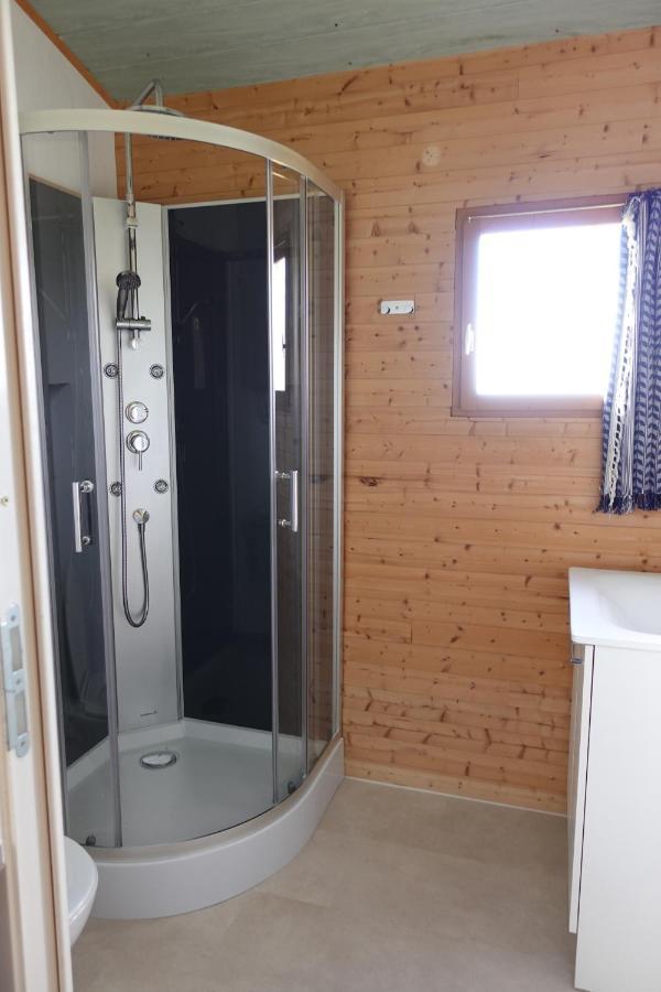 Camping Le Montbartoux Vollore-Ville Bagian luar foto