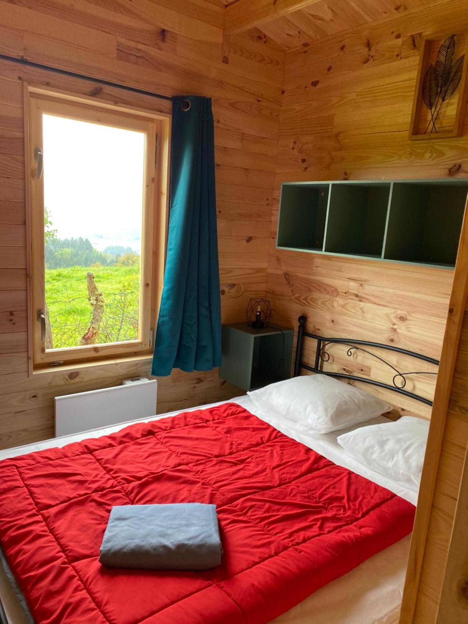 Camping Le Montbartoux Vollore-Ville Bagian luar foto