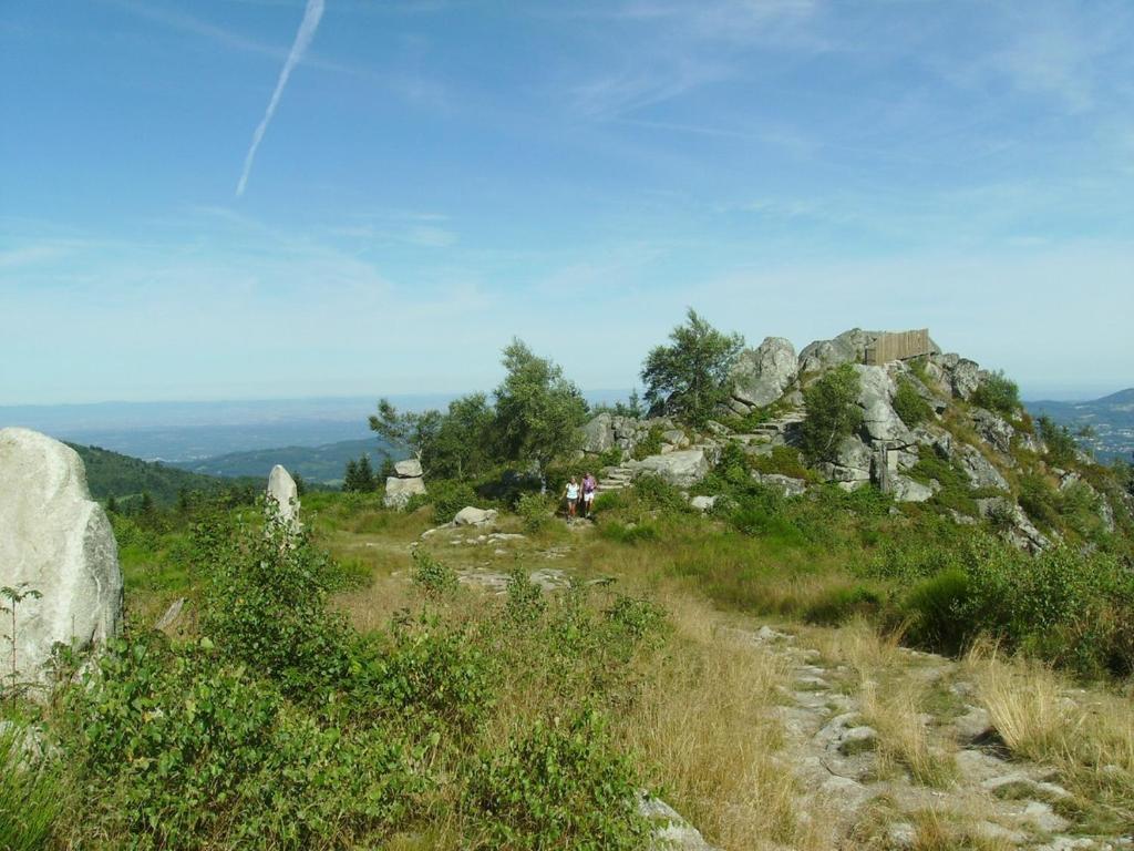 Camping Le Montbartoux Vollore-Ville Bagian luar foto