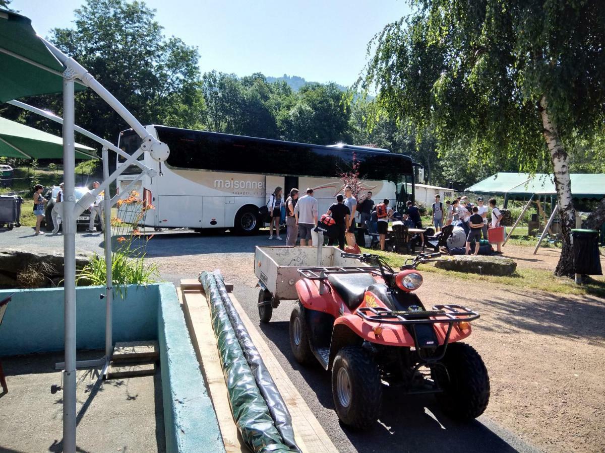 Camping Le Montbartoux Vollore-Ville Bagian luar foto